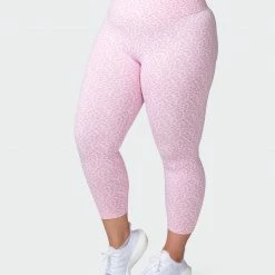 Muscle Nation Signature Scrunch 7/8 Leggings - Rose Quartz Mini Cheetah Print 12 Muscle Nation Signature Scrunch 7/8 Leggings - Rose Quartz Mini Cheetah Print