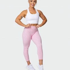 Muscle Nation Welcome To The Club Classic Rib Cropped Tank - White