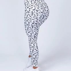 Muscle Nation Scrunch Bum Signature Full Length Scrunch Leggings - Snow Leopard 14 Muscle Nation Scrunch Bum Signature Full Length Scrunch Leggings - Snow Leopard