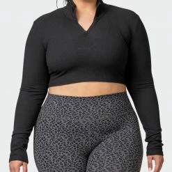 Muscle Nation Welcome To The Club Comfort 1/4 Zip Rib Top - Black