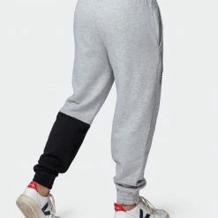 Muscle Nation Fast Break Trackies - Light Grey Marl/Black Winter 21 Muscle Nation Fast Break Trackies - Light Grey Marl/Black Winter