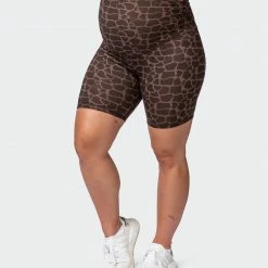 Muscle Nation Maternity Everyday Bike Short - Tonal Giraffe Print 30% EOFY SALE 13 Muscle Nation Maternity Everyday Bike Short - Tonal Giraffe Print 30% EOFY SALE