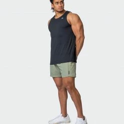 Muscle Nation Basic Tank - Black