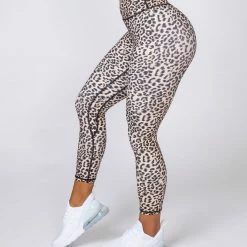 Muscle Nation Motion 7/8 Leggings - Yellow Leopard Non Scrunch 11 Muscle Nation Motion 7/8 Leggings - Yellow Leopard Non Scrunch