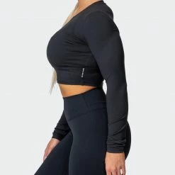 Muscle Nation Welcome To The Club MN Everyday Cropped Long Sleeve Top - Black