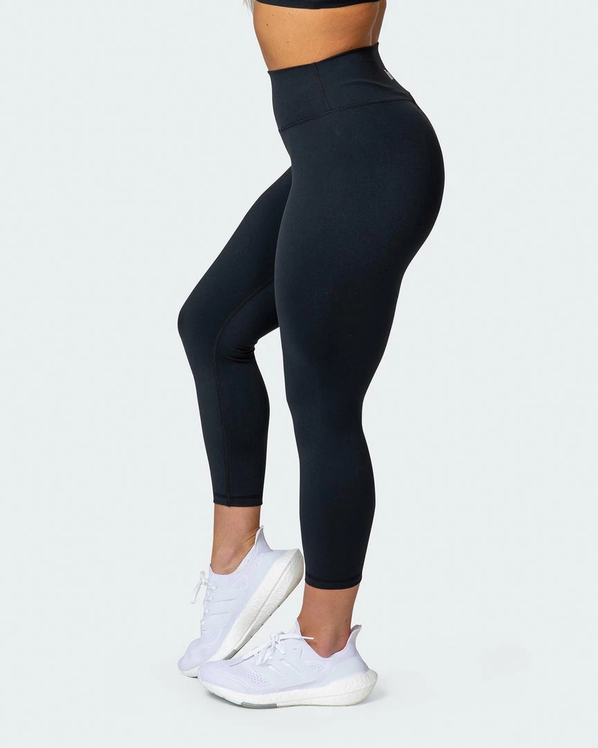Muscle Nation Signature Scrunch 7/8 Leggings - Black 30% EOFY SALE 5 Muscle Nation Signature Scrunch 7/8 Leggings - Black 30% EOFY SALE