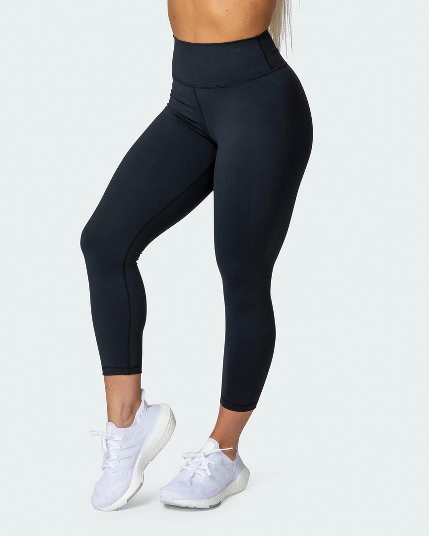 Muscle Nation Signature Scrunch 7/8 Leggings - Black 30% EOFY SALE 4 Muscle Nation Signature Scrunch 7/8 Leggings - Black 30% EOFY SALE