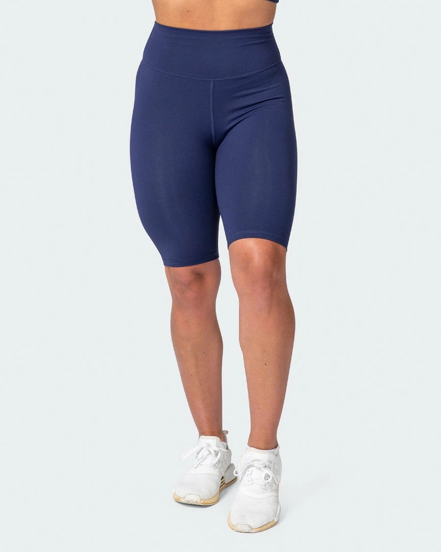 Muscle Nation Signature Referee Length High Waist Scrunch - Midnight Best Sellers 10 Muscle Nation Signature Referee Length High Waist Scrunch - Midnight Best Sellers