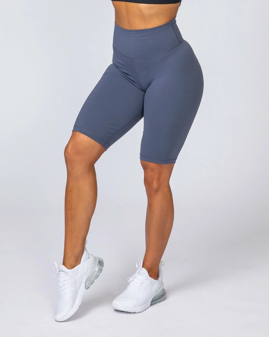 Muscle Nation Signature Referee Length High Waist Scrunch - Titanium Best Sellers 6 Muscle Nation Signature Referee Length High Waist Scrunch - Titanium Best Sellers