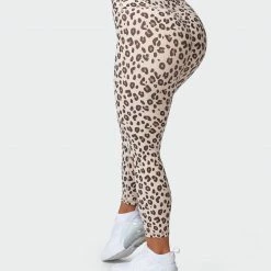 Muscle Nation Scrunch Bum Signature Scrunch 7/8 Leggings - Cheetah Print 12 Muscle Nation Scrunch Bum Signature Scrunch 7/8 Leggings - Cheetah Print
