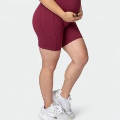 Muscle Nation Womens Maternity Superior Squat Pocket Bike Shorts - Wine